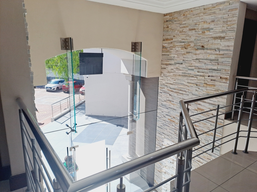 To Let commercial Property for Rent in Rosenpark Western Cape